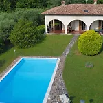 Villa Maria Teresa *